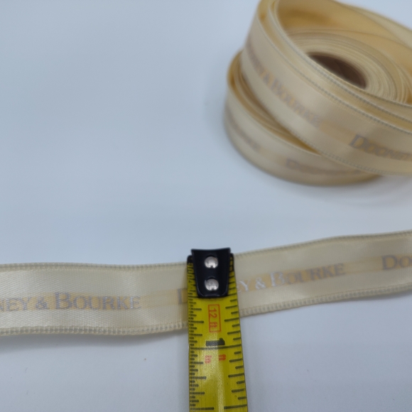 Dooney & Bourke Wired Satin Ribbon Two (2) Yards 5/8" Cream Logo Gift Wrap - Picture 4 of 4